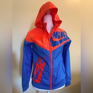 Nike rain jacket, Size M, Big Girls/Boys